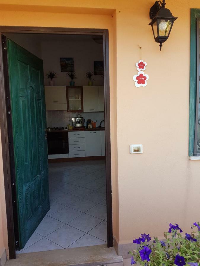 I Villini Affittacamere Fiumicino Exterior foto
