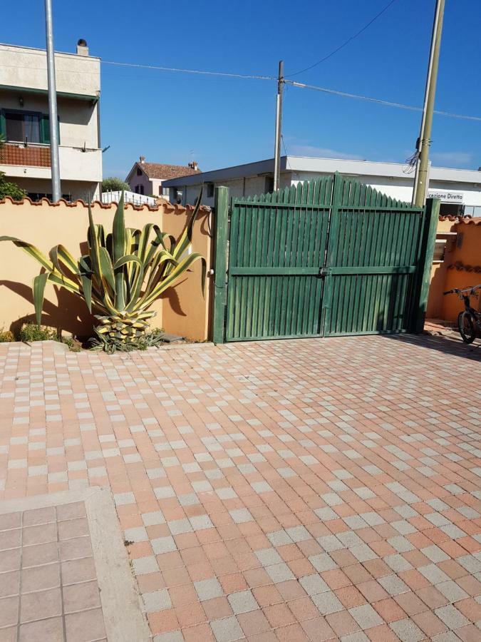 I Villini Affittacamere Fiumicino Exterior foto